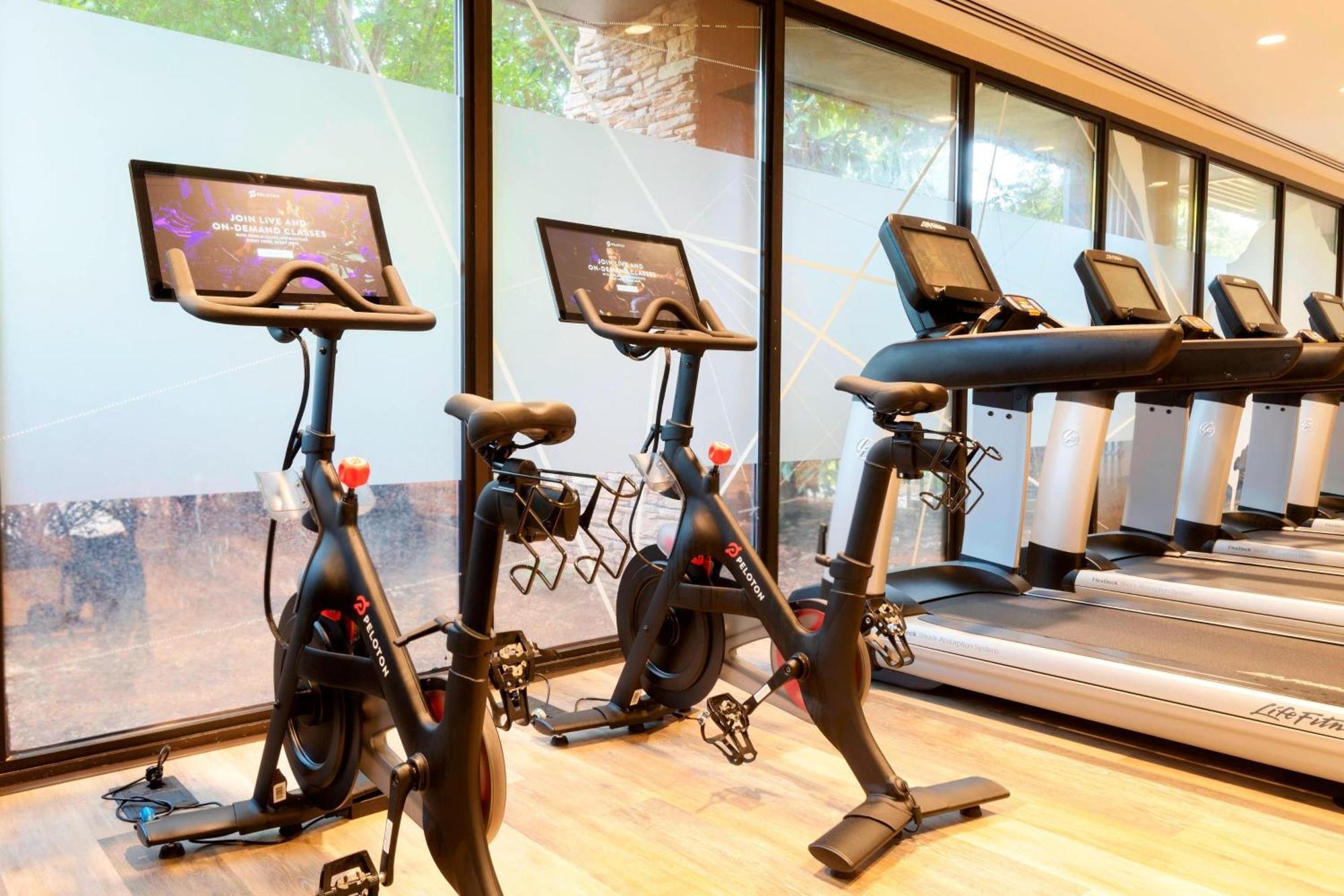 Отель Atlanta Marriott Northeast/Emory Area Экстерьер фото