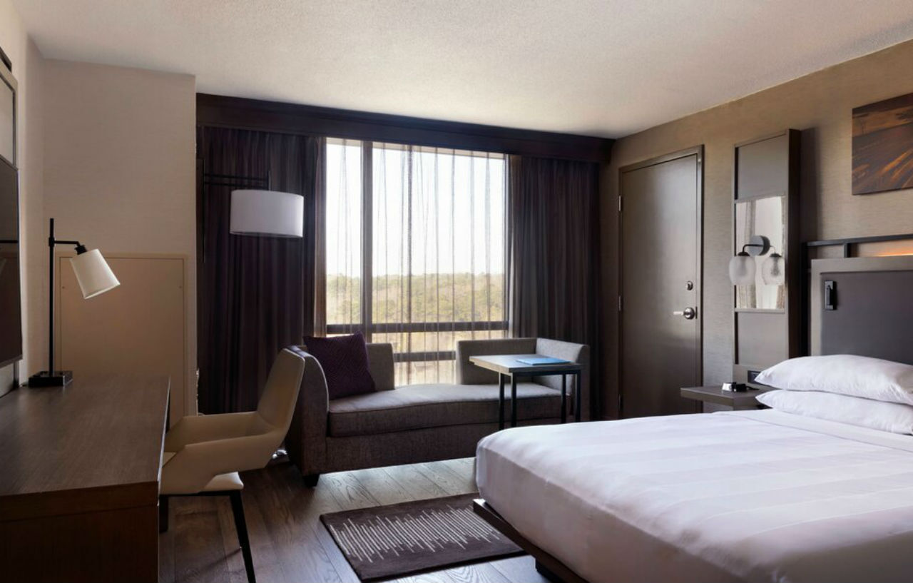 Отель Atlanta Marriott Northeast/Emory Area Экстерьер фото